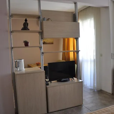 5 Slivnitsa Apartment *