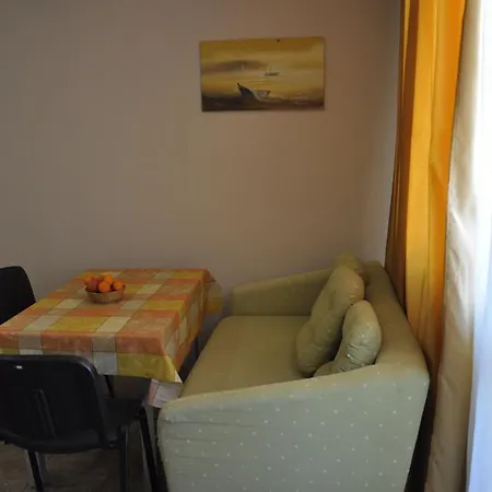 5 Slivnitsa Apartment *